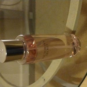 Victoria secret body spray So in love